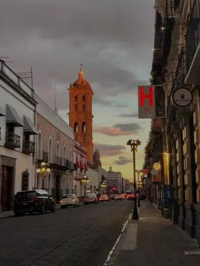 Estudio a una cuadra de la catedral