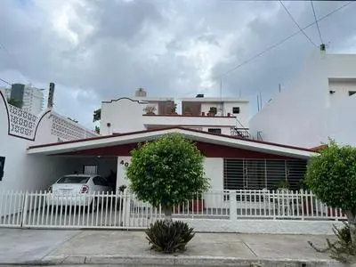 Habitación Privada en Zona Dorada