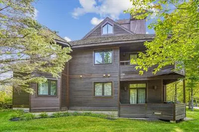 Highridge D5 Quaint 1 bedroom Condo