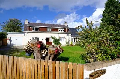 Lovely 1-bedroom apartment with free parking