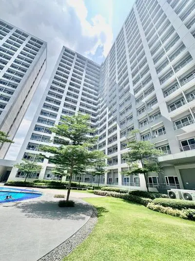 9th Queen Size One Bedroom in Grace Residences, Taguig