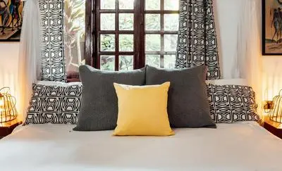 Safariland Home stay