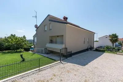 Apartments Dobrec