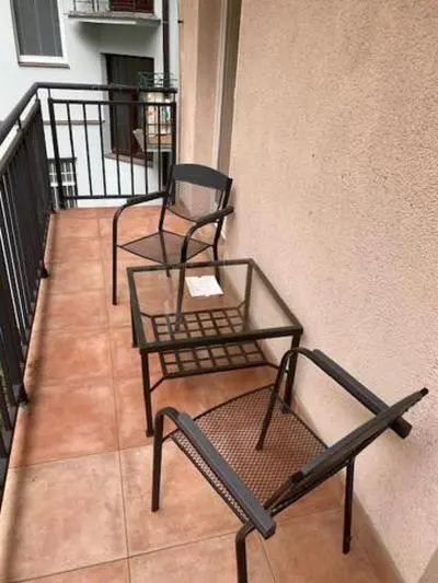 Large 3 bedroom family apartment close to the river