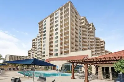 Beach Manor 0908