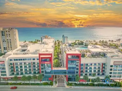 New Studio - Hollywood Beach Bliss for 2