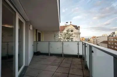 Huge flat with terrace & parking and 3 bed rooms