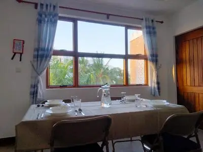 Uzuri Coastal Apartment