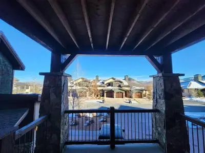 Booking Now! The best Retreat on Fairway!