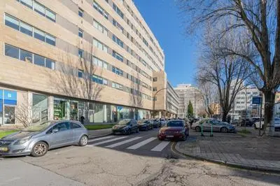 Host Wise - Gorgeous Spacious Flat - Ace Location