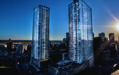 Stunning 2 BDRMS with lake view