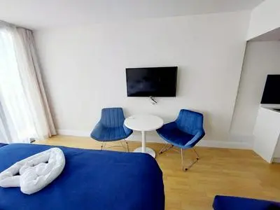 Seaside residency
