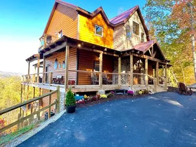 Lazy Bear Lodge