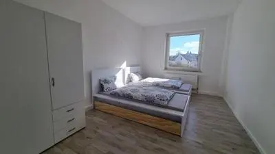 Moderne Wohnung mit Gartenzugang