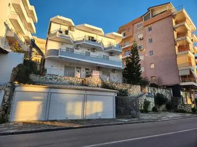 Villa Rrodhaj