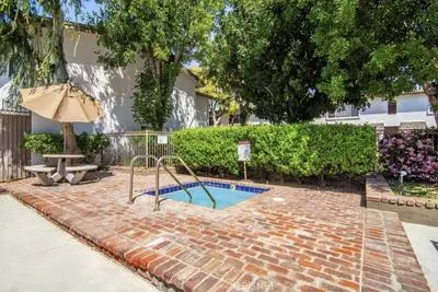 Collinswood room with private bathroom in shared apartment