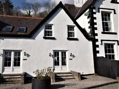 3 Bed in Conwy oc-tygos