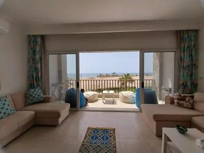 Relaxing open Seaview Apartment