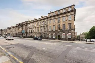 Prime Edinburgh City Centre - 4 Bed Penthouse