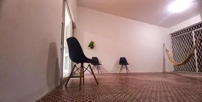 Yolo Hostel