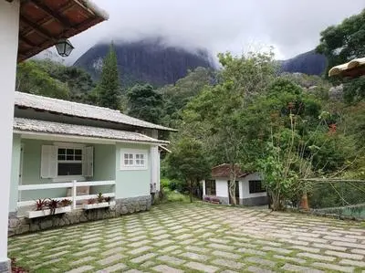 Casa em Araras com linda vista para as montanhas .