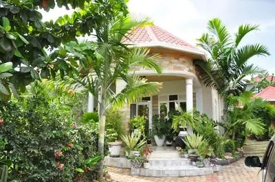 VILLA MODERNE CHEZ YVONNE