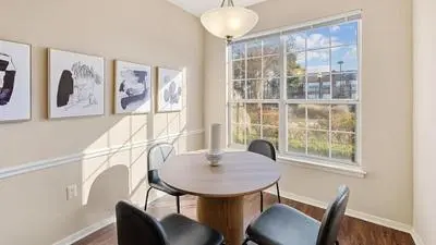 Landing - Modern Apartment with Amazing Amenities (ID7453X66)
