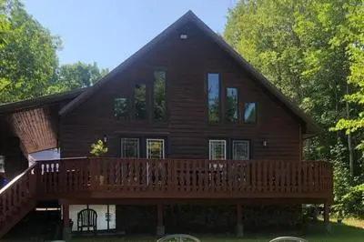 Deerwood Cabin on Lake Gogebic - near to ATV/Snowmobile trails