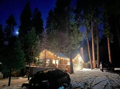 Cozy Cabin Retreat