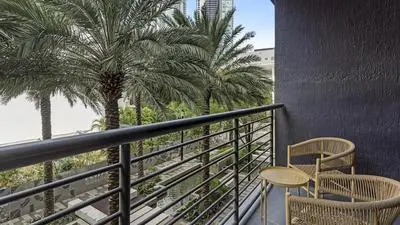 Landing - Modern Apartment with Amazing Amenities (ID1401X745)