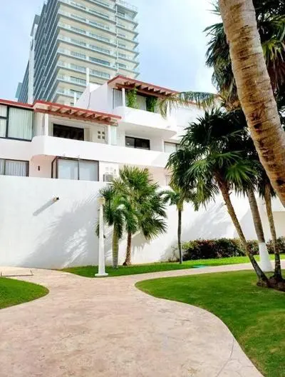 Espacioso departamento en Cancún