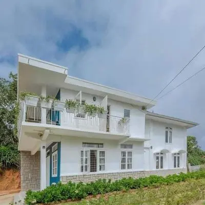 Biệt thự trắng Đà Lạt