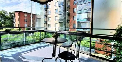 Kotimaailma Apartments - saunallinen & parvekkeellinen kaksio - Verstaankatu