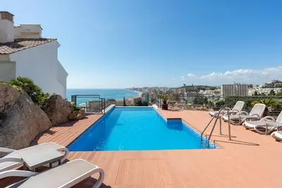 4 bed townhouse with stunning view
