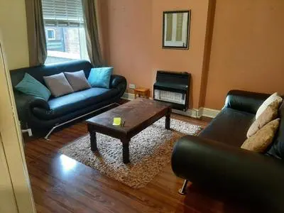 4 Bedroom Holiday House in lenton