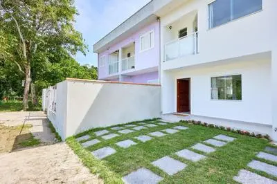 Casa Luz da Lua no parque verde