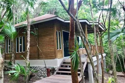 EcoStay SuKhA- Cabañas ecológicas frente a la laguna