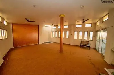 Shri Heritage - Entire Cozy Floor II at Assi, Varanasi