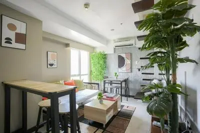 A2J Luxury 3BR Loft BGC Near High Street Taguig