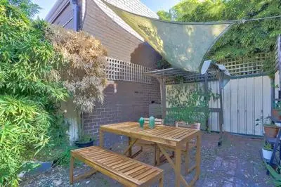 Delightful 2 Bedroom House Pyrmont 2 E-Bikes Included