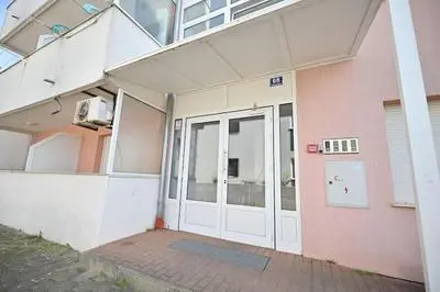 L & Z Višnjik ,Free Private Garage & Self Check-In