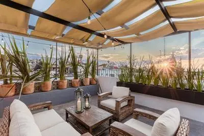 Casa Correo, 3BR Home in the Jardin with Private Rooftop