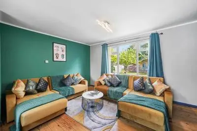 Spacious Luxury Garden House Free Parking