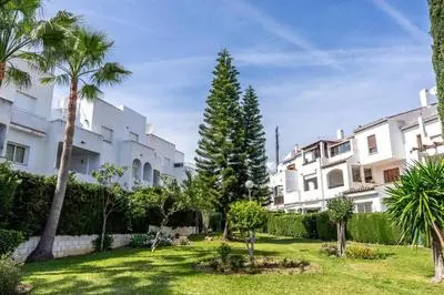 El Paraíso - Apartment Near the Beach with Communal Pool