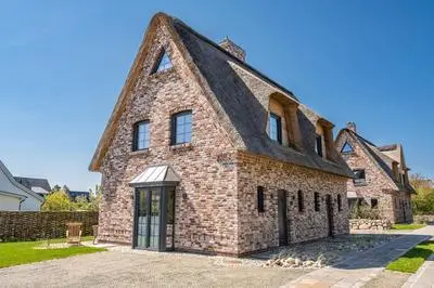 Reethuis-am-Dorfteich-Ferienhaus-Stephanie-02
