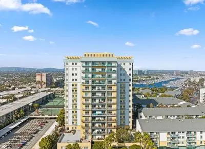 Garnet Glow Full Ocean and Venice Beach view 3BR