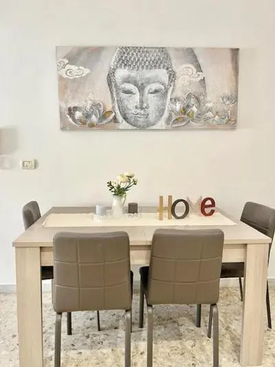 Manzoni Artist Lodge