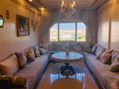 Superb apartment near the train station and the beach