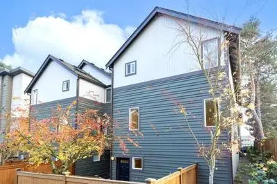 Prime Northgate Retreat near mall I-5 Light Rail