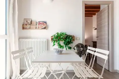 Casa Luna by Quokka 360 - City Centre Stay with Cathedral View